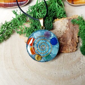 orgonite amulet rond blauw spiraal