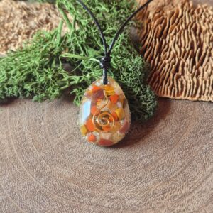 orgonite hanger drupje oranje bruin rood